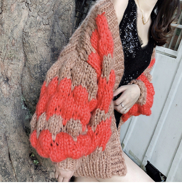 Contrast Wave Pattern Hand-Woven Lantern Sleeve Cardigan